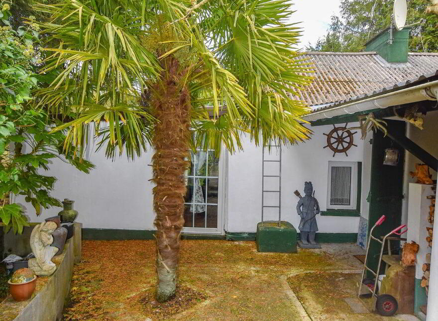 Drumlahard, Leitrim Village, Keadue, N41Y542