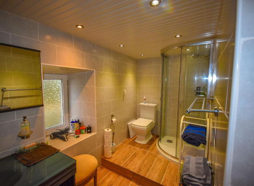 Drumlahard, Leitrim Village, Keadue, N41Y542