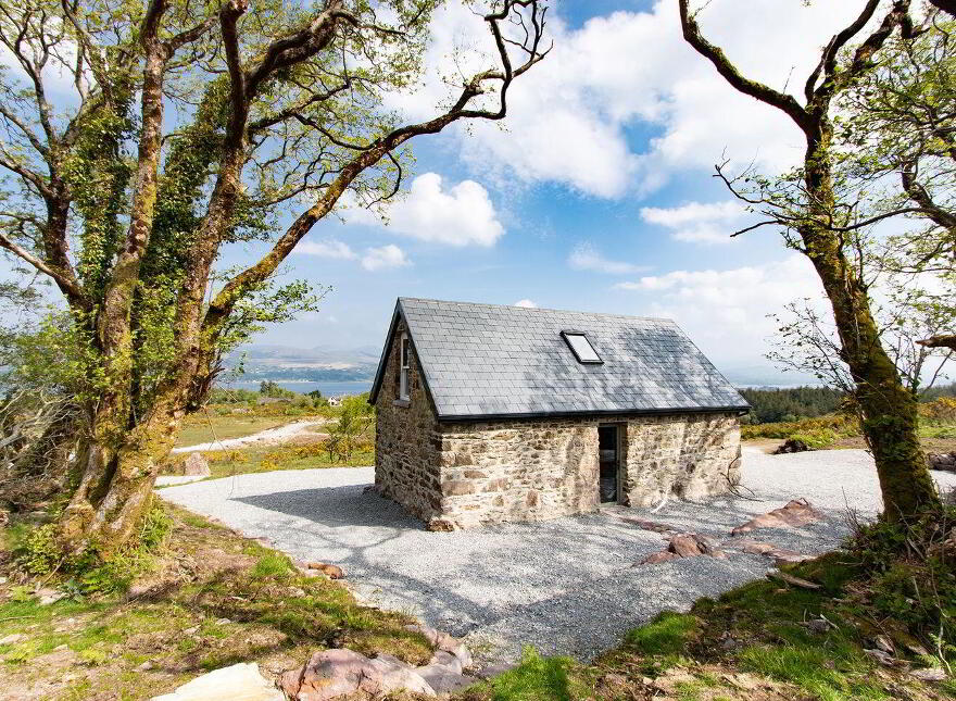 Feorus, Kenmare