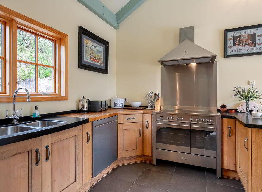 Oysterbed Road, Sneem, Tahilla, V93EV88