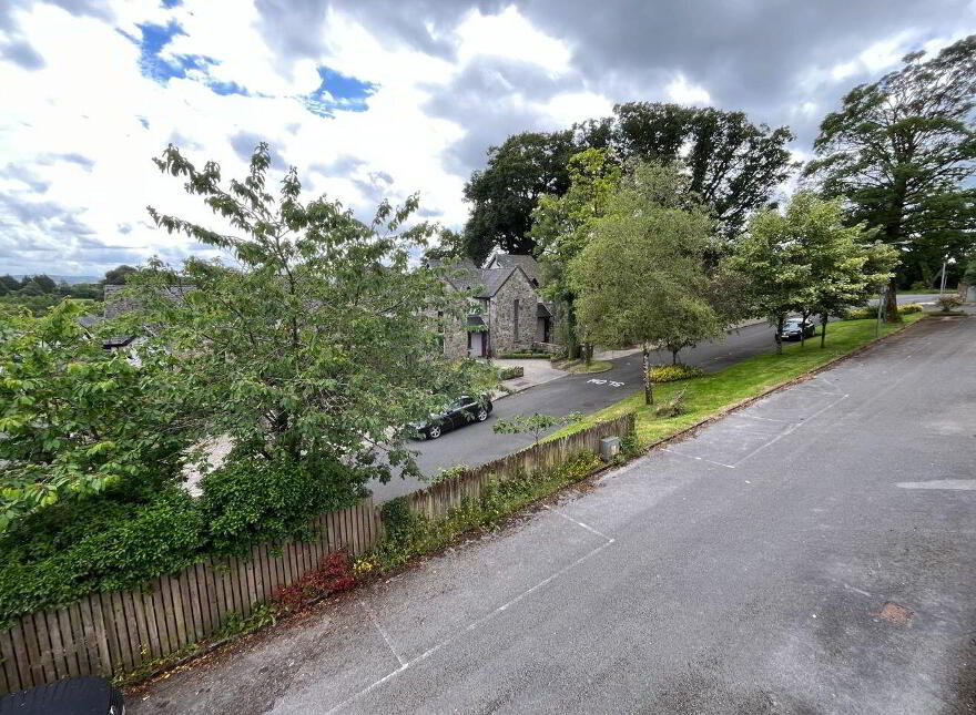8 Lakeside Close, Mountshannon, V94N6R2