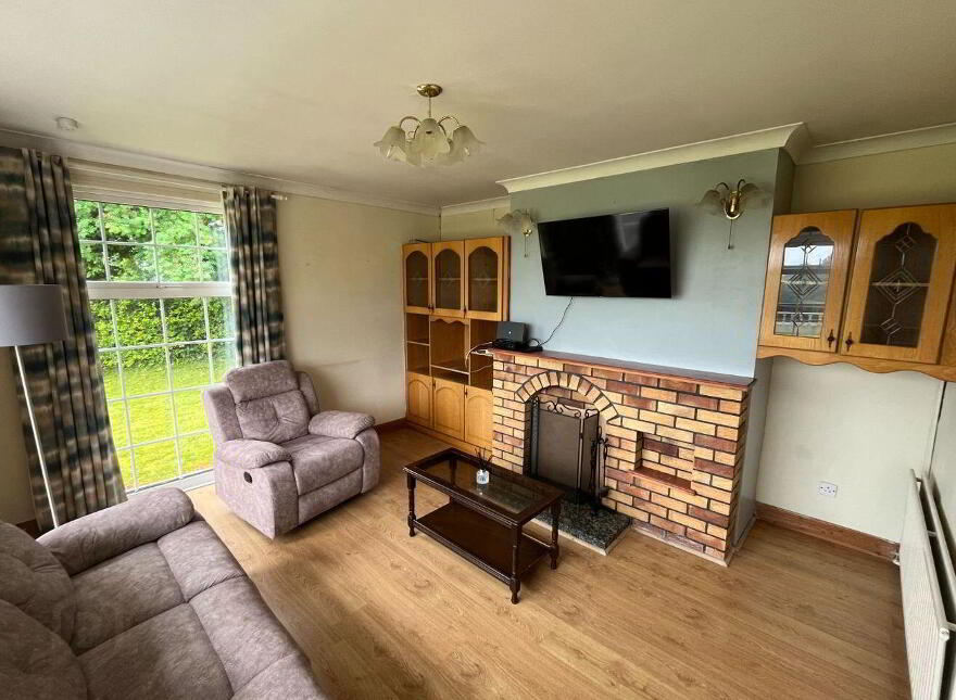 Rockhill, Woodford, H62NV60