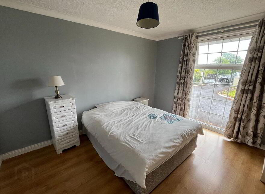 Rockhill, Woodford, H62NV60