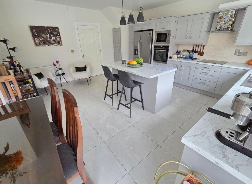 10 The Avenue, Ros Mór, Crossagalla, V943A21