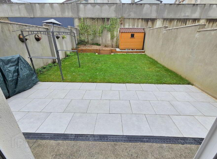 10 The Avenue, Ros Mór, Crossagalla, V943A21
