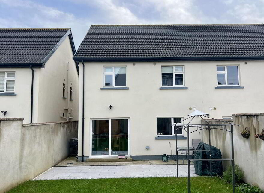 10 The Avenue, Ros Mór, Crossagalla, V943A21
