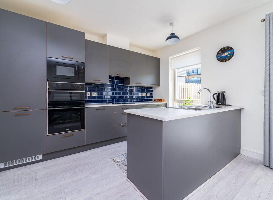 26 Whitethorn Square, Naas, W91XCF8
