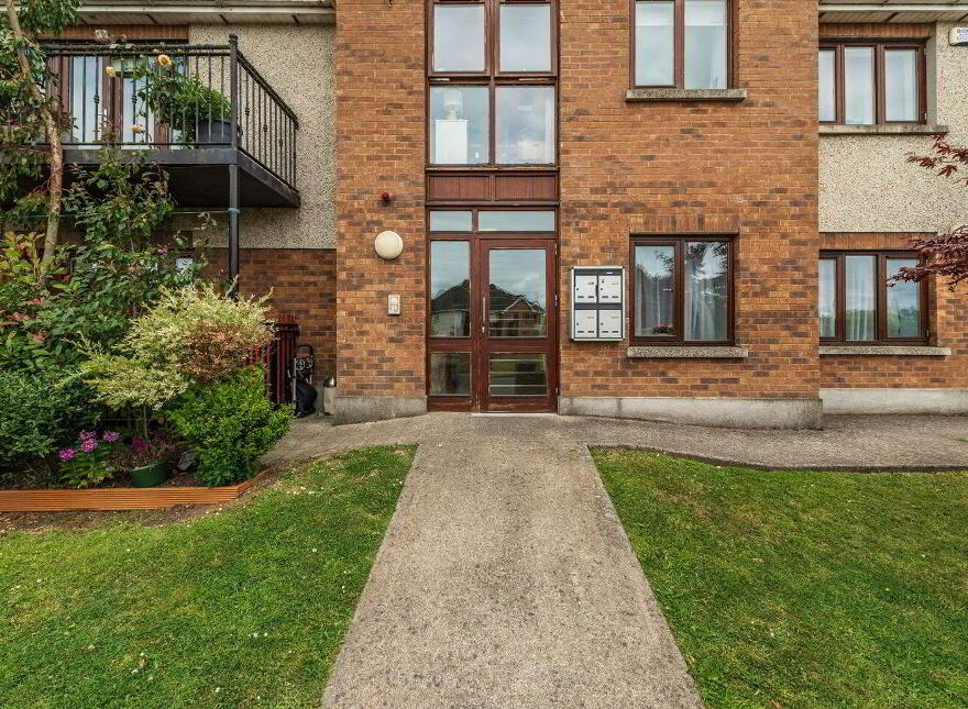 Apartment 2 The Court Newtown Manor, Kill, W91E061