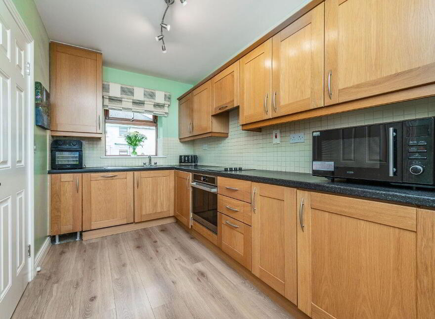 Apartment 2 The Court Newtown Manor, Kill, W91E061