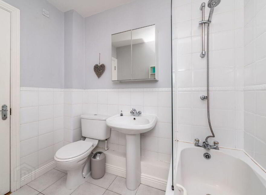 Apartment 2 The Court Newtown Manor, Kill, W91E061