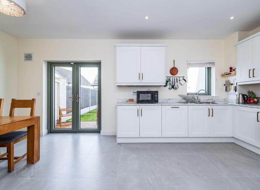 6 Newtown Avenue, The Meadows, Kill, W91A9XV