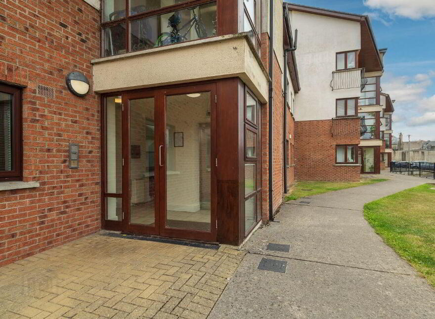 Apartment 4 Capella Court, Langton Road, Newbridge, W12RC44