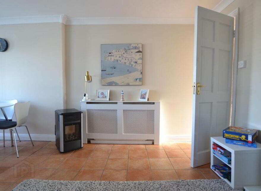 Avila, Seamount, Courtown, Y25AE20