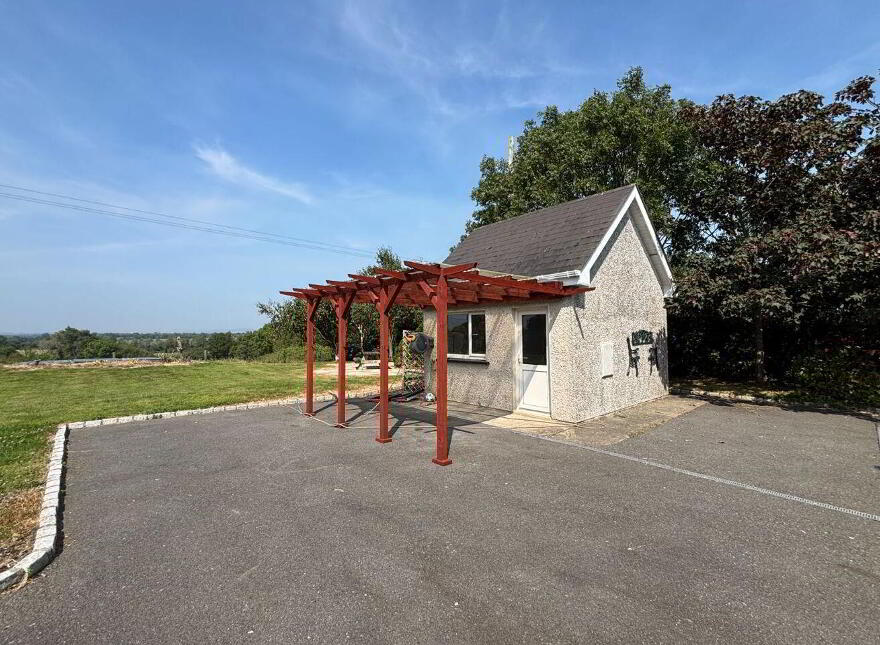 Seven Gables, Ahare, Castletown, Y25RX20