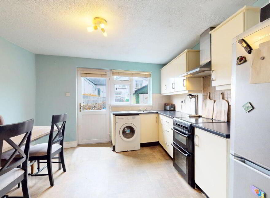 13 Centenary Place, Gorey, Y25XE68