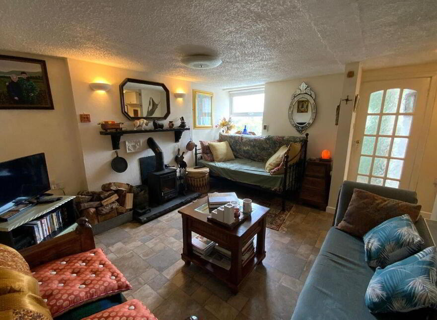 Chapel Hill, Carlingford, Dundalk, A91E788