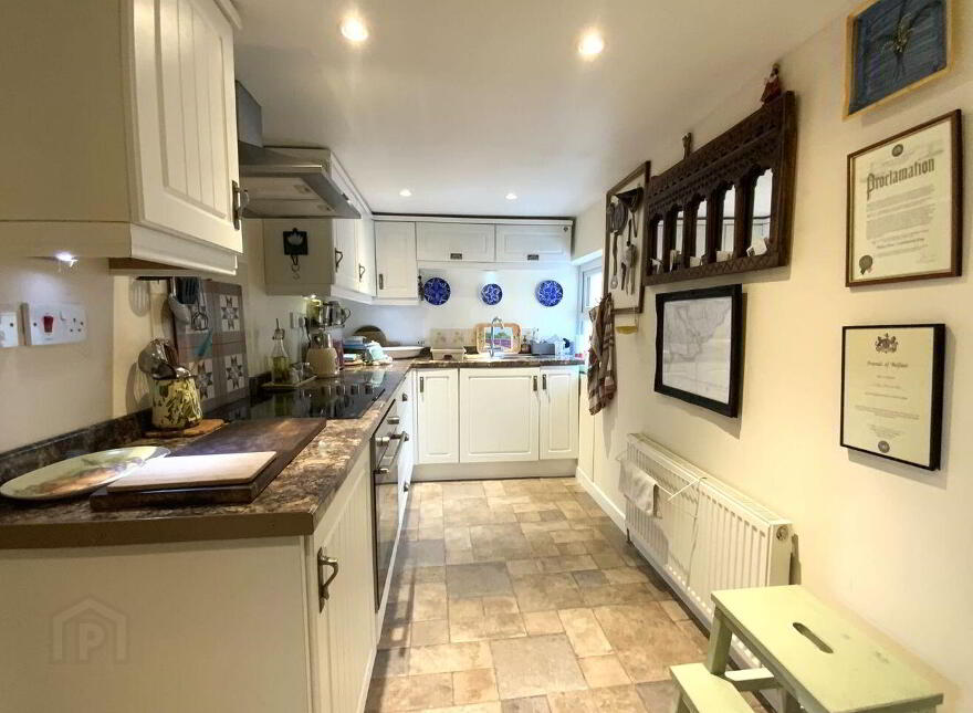 Chapel Hill, Carlingford, Dundalk, A91E788