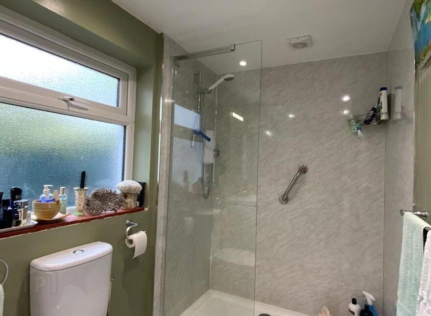 Chapel Hill, Carlingford, Dundalk, A91E788