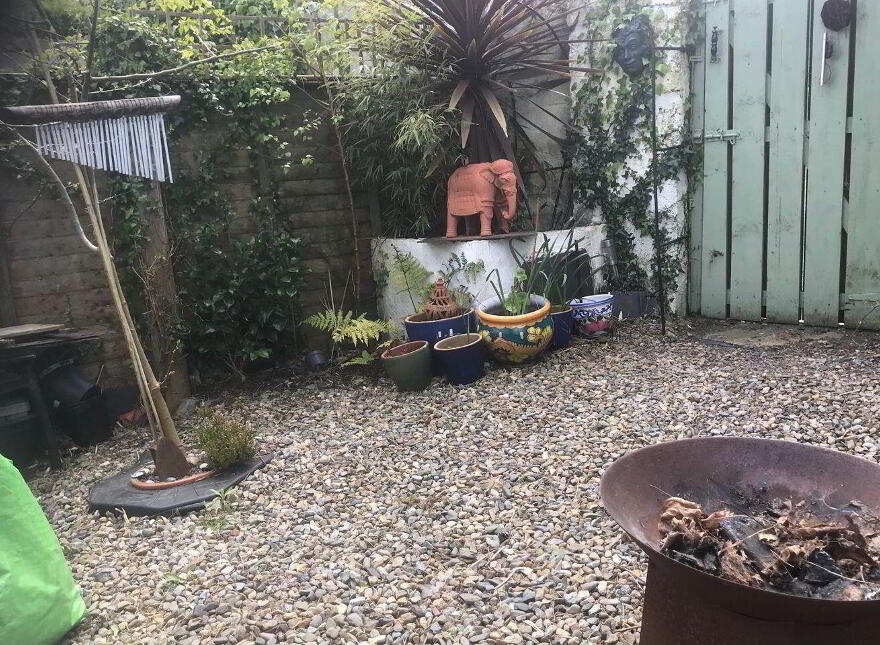 Chapel Hill, Carlingford, Dundalk, A91E788