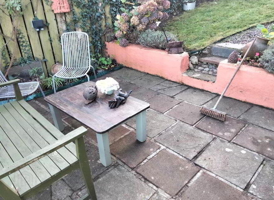 Chapel Hill, Carlingford, Dundalk, A91E788