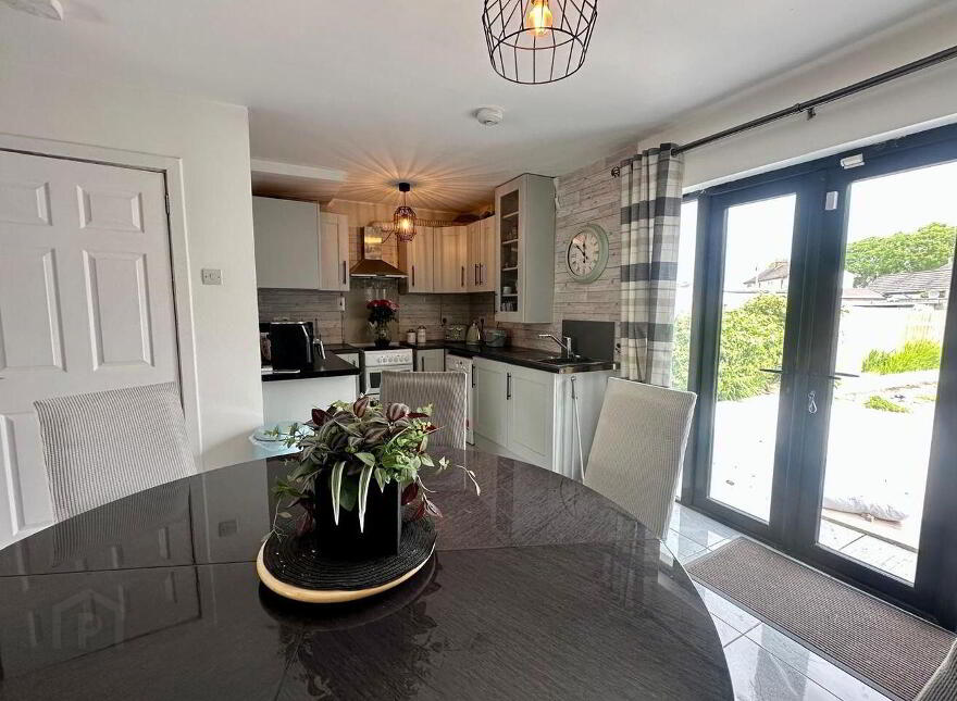 1 Lennon Melia Terrace, Armagh Road, Dundalk, A91T2C7
