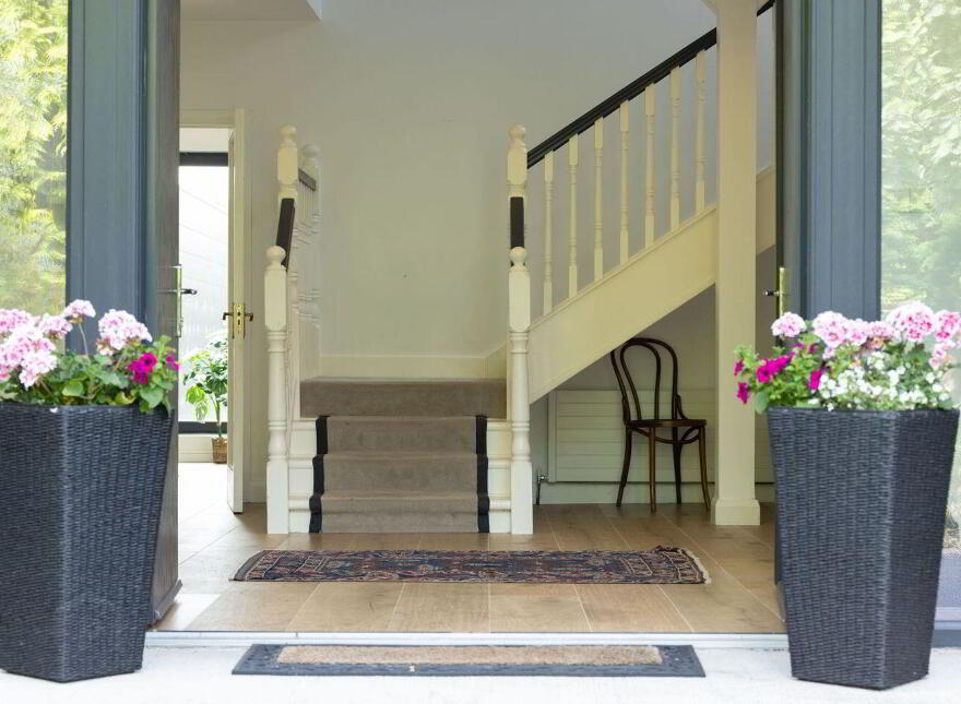 Karibu, Blackrock Road, Blackrock, A91N6P1