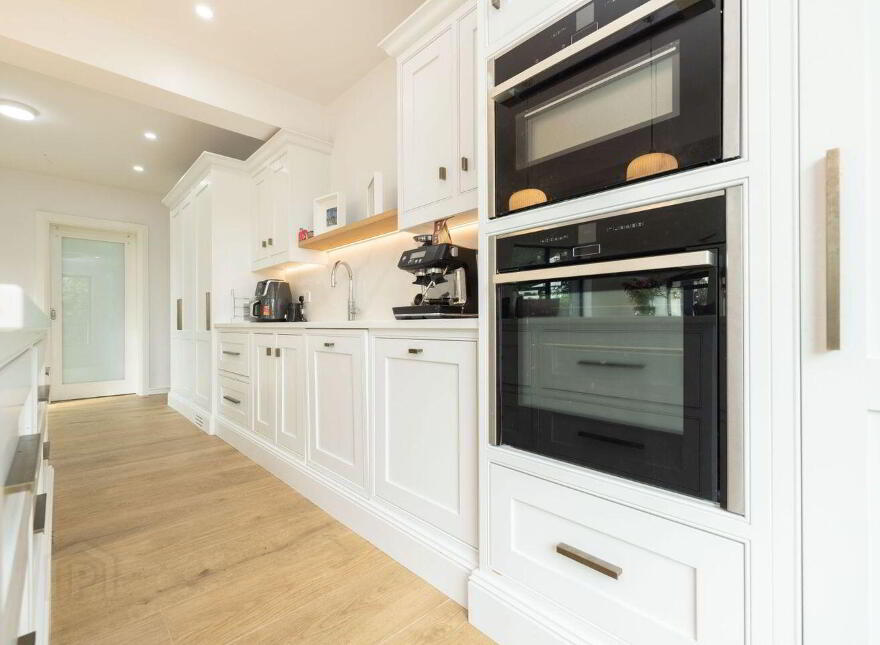 Karibu, Blackrock Road, Blackrock, A91N6P1