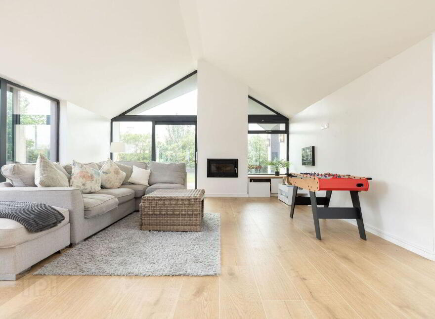 Karibu, Blackrock Road, Blackrock, A91N6P1