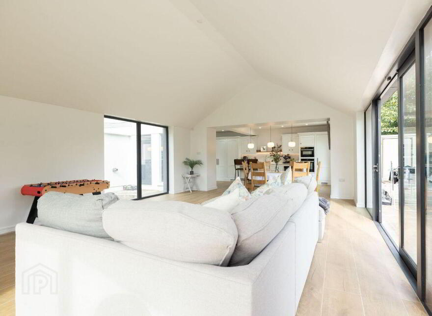 Karibu, Blackrock Road, Blackrock, A91N6P1