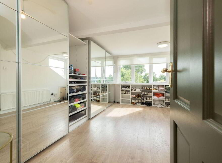 Karibu, Blackrock Road, Blackrock, A91N6P1