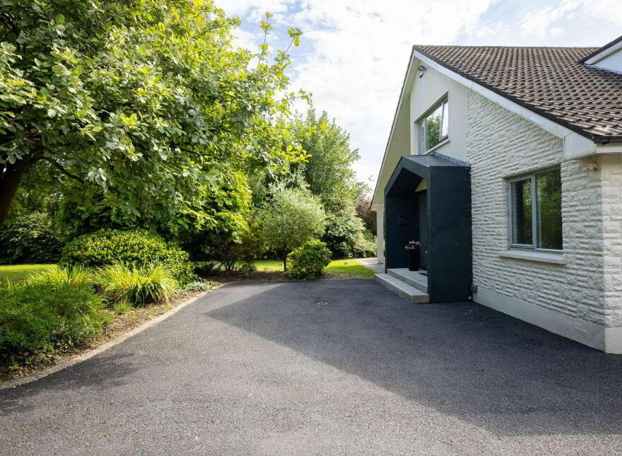 Karibu, Blackrock Road, Blackrock, A91N6P1
