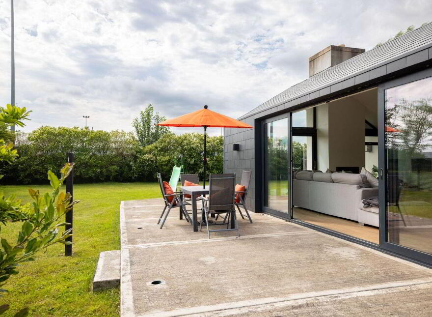 Karibu, Blackrock Road, Blackrock, A91N6P1