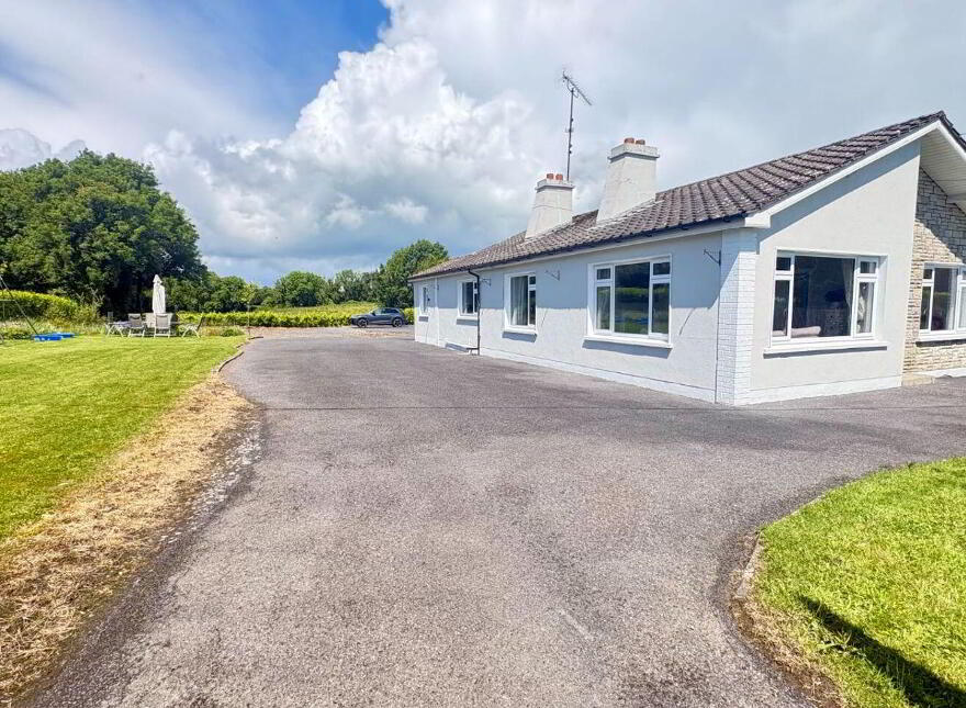 Ballyboy, Walshestown, Monroe, N91WT73
