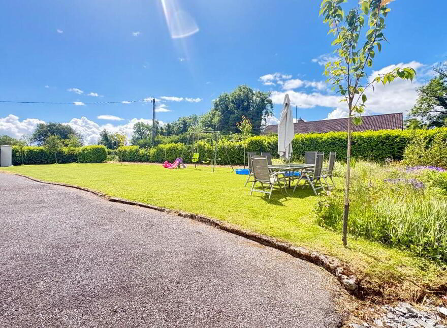 Ballyboy, Walshestown, Monroe, N91WT73
