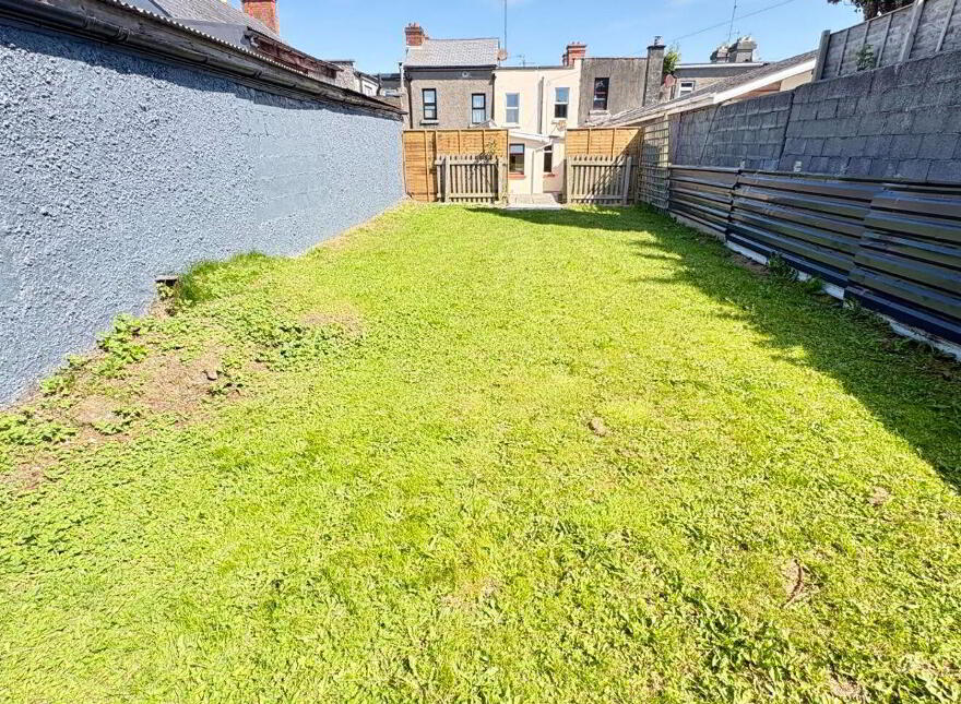 Chateau D'Elf, 4 Bellview Terrace, Austin Friars Street, Mullingar, N91V5T8