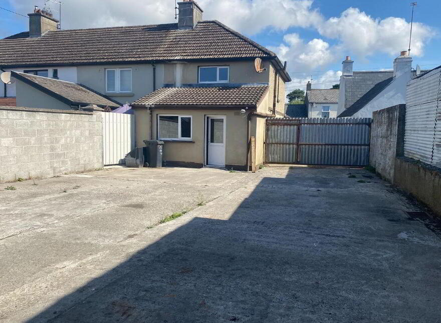 13 Wolfe Tone Street, Mountmellick, R32AY93