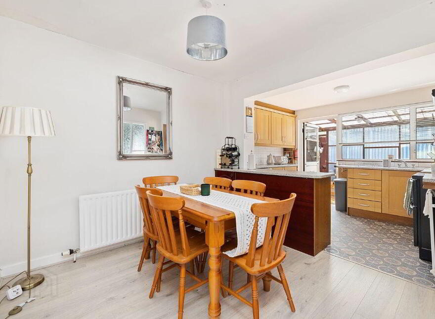 94 Floraville Avenue, Clondalkin, D22E285