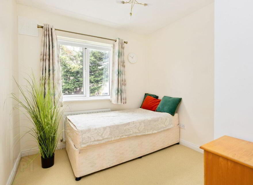 58 Stillorgan Heath, Stillorgan, A94N237