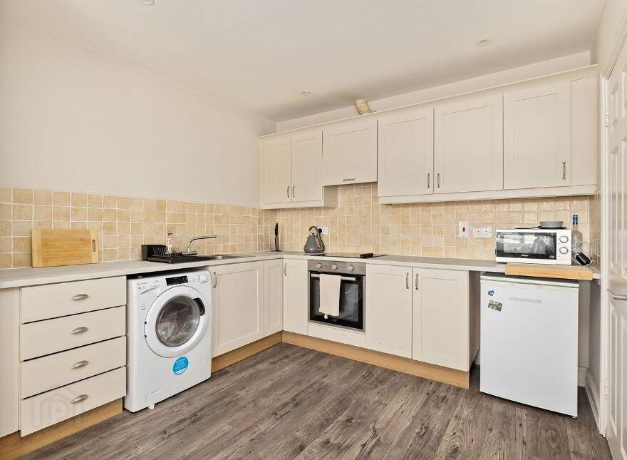 17 Glenhilton, Herbert Road, Bray, A98H019
