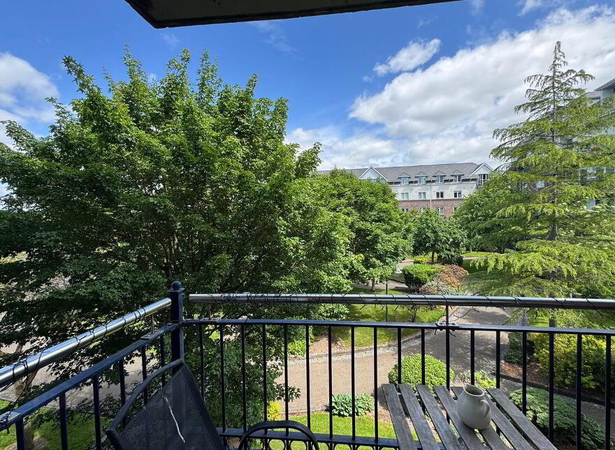 Apartment 82 Hampton Square, Navan Road, Dublin 7, D07HP95