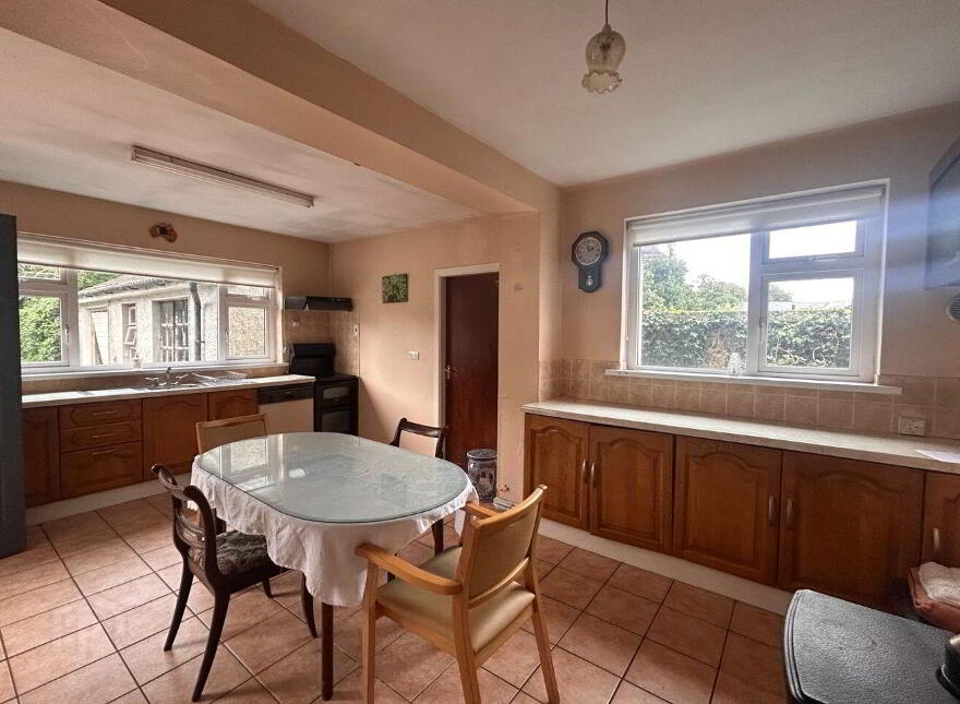 Station Road, Castleconnell, V94HE6X