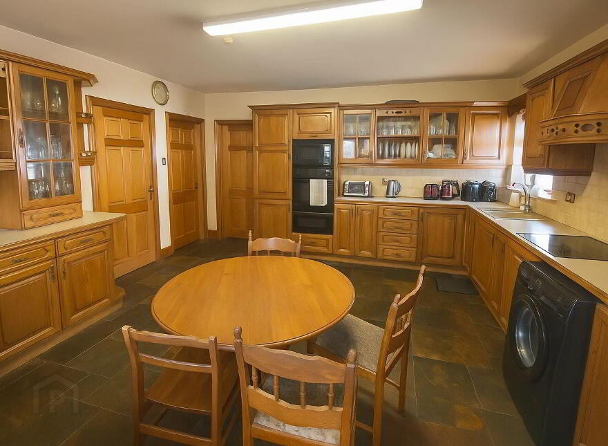 Acorn House Bed And Breakfast, Acorn House, 6 Woodhaven, Merlin, H91VY80
