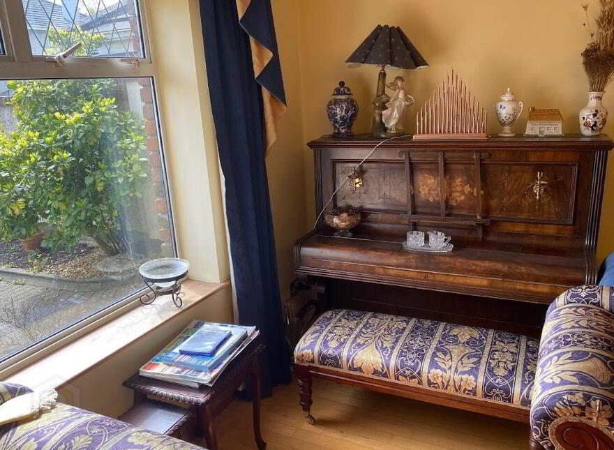 Acorn House Bed And Breakfast, Acorn House, 6 Woodhaven, Merlin, H91VY80