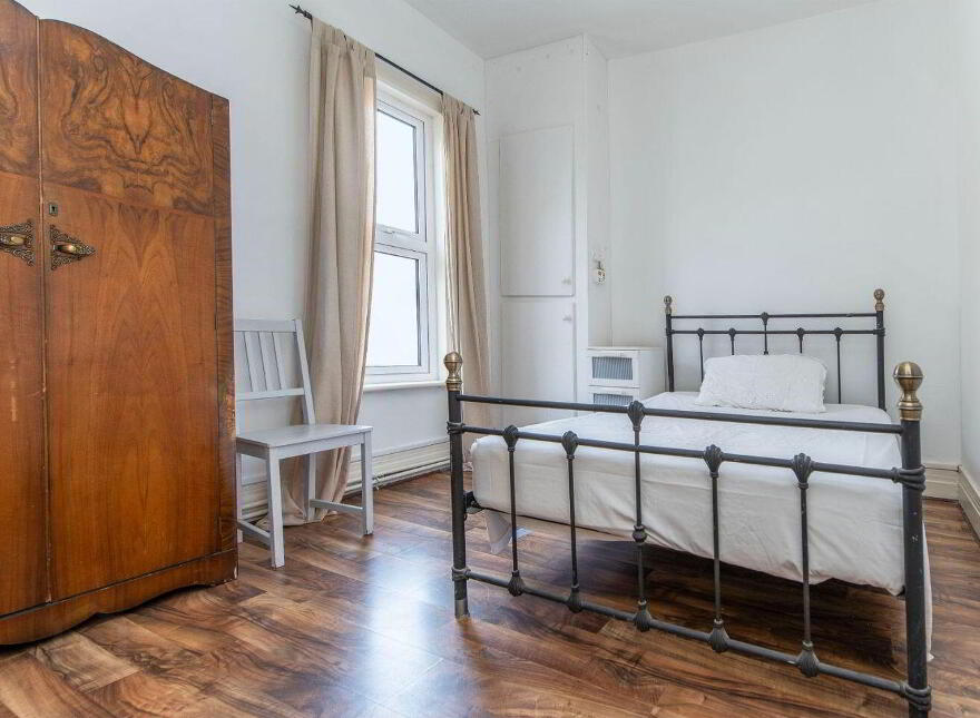 Glandore, Father Griffin Road, Galway City Centre, H91X86H