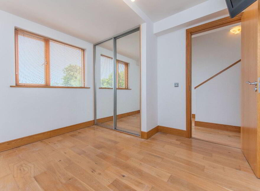Apartment 9 Crescent Villas, Taylor's Hill, H91WF66