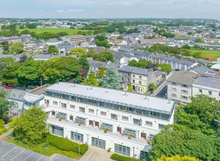 Apartment 9 Crescent Villas, Taylor's Hill, H91WF66