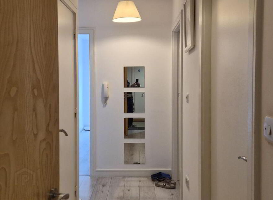 Apartment 16 Gloucester Square, Railway Street, Dublin 1, D01CV96