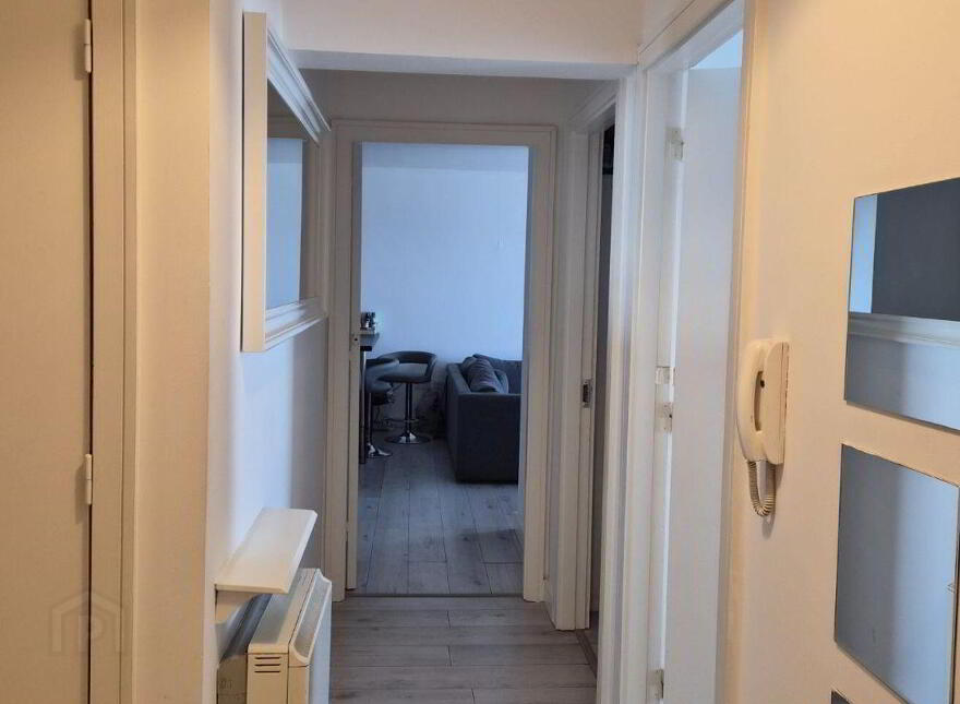 Apartment 16 Gloucester Square, Railway Street, Dublin 1, D01CV96