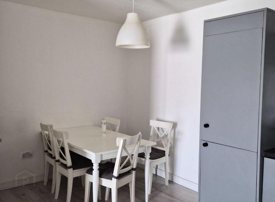 Apartment 16 Gloucester Square, Railway Street, Dublin 1, D01CV96