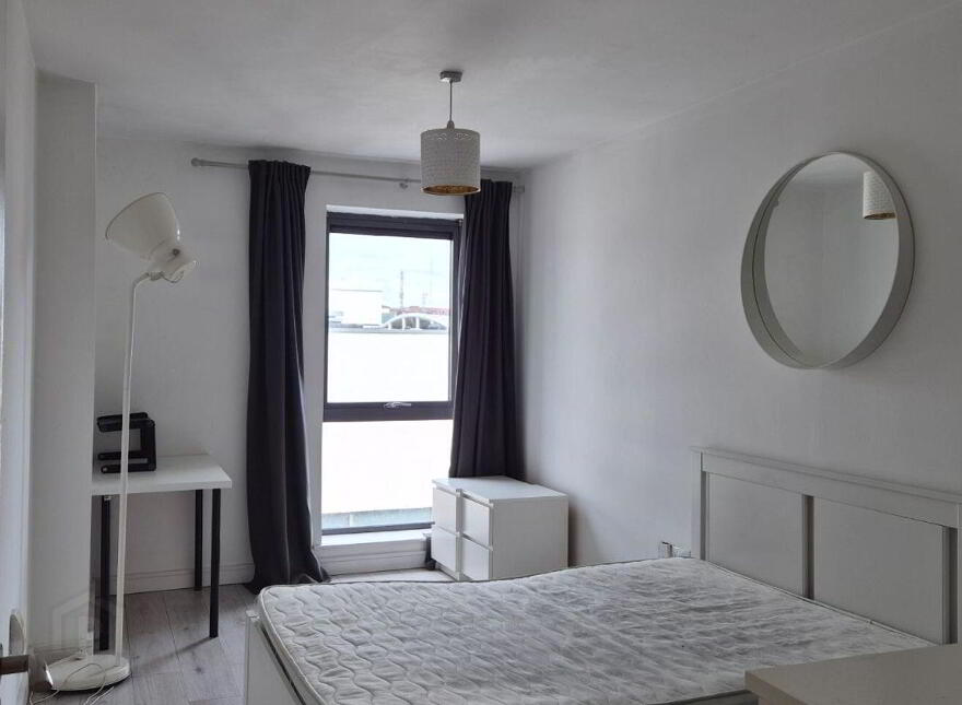 Apartment 16 Gloucester Square, Railway Street, Dublin 1, D01CV96